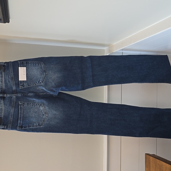 Risen Jeans With Slit Hem - Picture 6 of 7